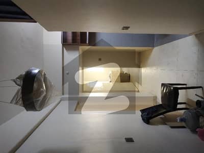 Residential 4 Bed,D,D, Lift, Carparking Flat For Rent