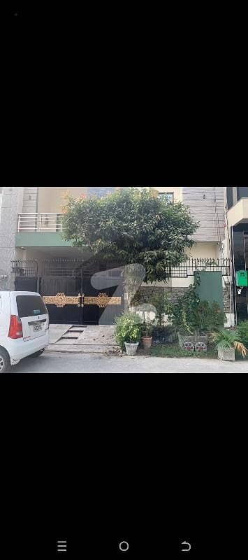 ستارہ پارک سٹی جڑانوالہ روڈ,فیصل آباد میں 4 کمروں کا 6 مرلہ مکان 2.5 کروڑ میں برائے فروخت۔