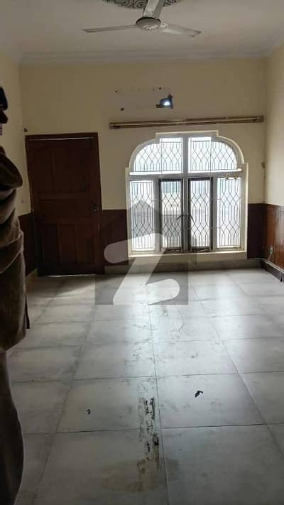 Upper Portion Available For Rent In G11