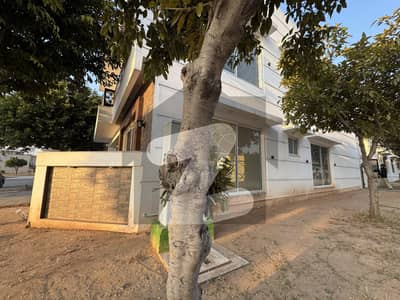 بحریہ انکلیو - سیکٹر جی بحریہ انکلیو,بحریہ ٹاؤن,اسلام آباد میں 5 کمروں کا 9 مرلہ مکان 4.8 کروڑ میں برائے فروخت۔