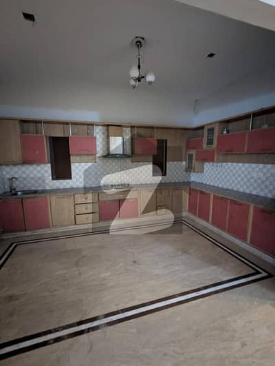 گلستانِِ جوہر ۔ بلاک 14 گلستانِ جوہر,کراچی میں 3 کمروں کا 1 کنال بالائی پورشن 1.2 لاکھ میں کرایہ پر دستیاب ہے۔