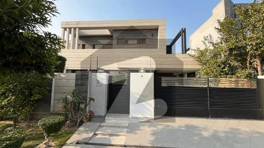 ڈی ایچ اے فیز 5 ڈیفنس (ڈی ایچ اے),لاہور میں 6 کمروں کا 1 کنال مکان 4.25 لاکھ میں کرایہ پر دستیاب ہے۔