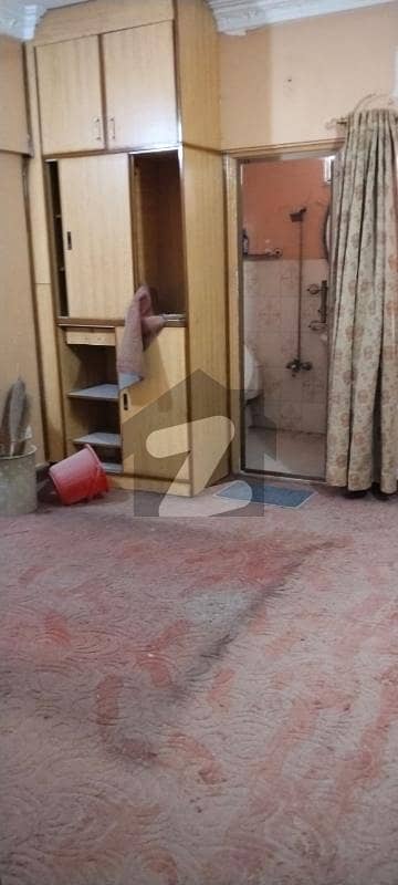 گلستانِِ جوہر ۔ بلاک 7 گلستانِ جوہر,کراچی میں 3 کمروں کا 6 مرلہ فلیٹ 1.3 کروڑ میں برائے فروخت۔