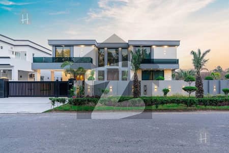 1 Kanal 17 Marla Luxury Modern House For Sale | Gulberg (Near 2FCC), Lahore