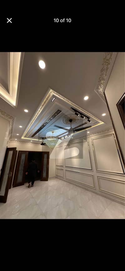 8 Marla Corner + Facing Park Triple Story Brand New Luxury Modern All Original Picture attached With Direct Meeting Available For Sale in Johar town