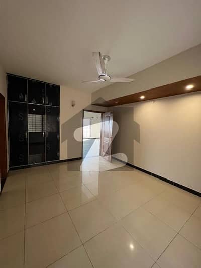 3 Bed DD Flat G+9 Building Askari 5 Sector F