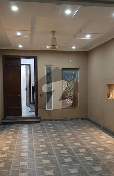 آرکیٹیکٹس انجنیئرز ہاؤسنگ سوسائٹی لاہور میں 5 کمروں کا 10 مرلہ مکان 1.75 لاکھ میں کرایہ پر دستیاب ہے۔