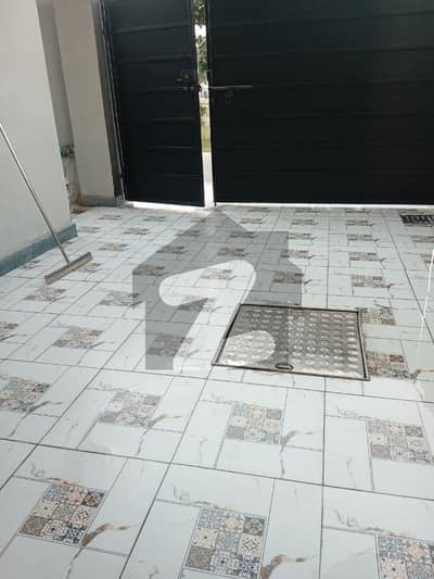 Brand New 5 Marla Elite House 2024 Construction Prime Location 9-Town