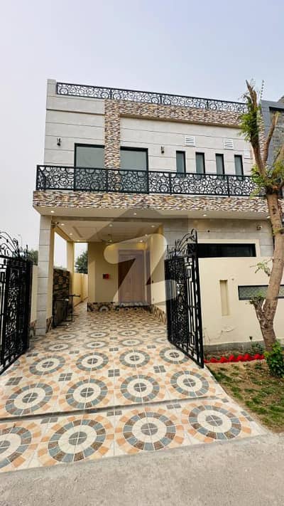 5 Marla Beautiful Bungalow for Sale in DHA 9 Town B Block | Back of Main Road