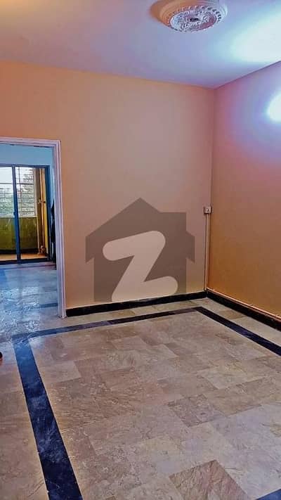 گلستانِِ جوہر ۔ بلاک 16 گلستانِ جوہر,کراچی میں 2 کمروں کا 5 مرلہ فلیٹ 1.1 کروڑ میں برائے فروخت۔