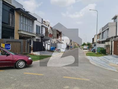 پیراگون سٹی ۔ آرچرڈ بلاک پیراگون سٹی,لاہور میں 5 مرلہ رہائشی پلاٹ 90.0 لاکھ میں برائے فروخت۔