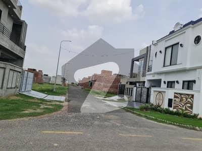 پیراگون سٹی ۔ آرچرڈ بلاک پیراگون سٹی,لاہور میں 10 مرلہ رہائشی پلاٹ 1.85 کروڑ میں برائے فروخت۔