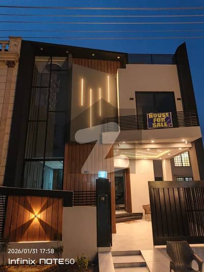 ڈی ایچ اے 11 رہبر فیز 2 ڈی ایچ اے 11 رہبر,لاہور میں 3 کمروں کا 5 مرلہ مکان 2.6 کروڑ میں برائے فروخت۔