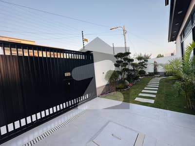 500 Yards Newly Renovated Bungalow For Sale In Phase Viii 500 Yards Newly Renovated Bungalow For Sale In Phase Viii