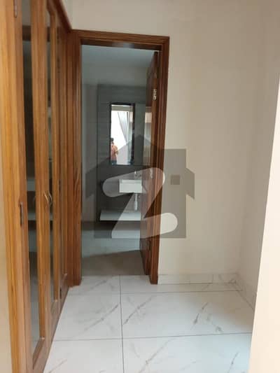 500 Yd 2 Unit Bungalow For Sale