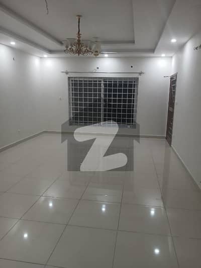 جی ۔ 15 مرکز جی ۔ 15,اسلام آباد میں 11 کمروں کا 14 مرلہ فلیٹ 2.5 لاکھ میں کرایہ پر دستیاب ہے۔