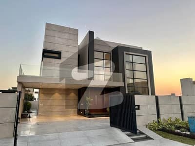 20 MARLA ELEGANT AND FULLY MAINTAINED SUPER HOT LOCATED BUNGALOW IS AVAILABLE IN THE BEST BLOCK OF DHA LAHORE.