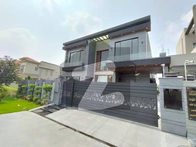 20 MARLA ELEGANT AND FULLY MAINTAINED SUPER HOT LOCATED BUNGALOW IS AVAILABLE IN THE BEST BLOCK OF DHA LAHORE.