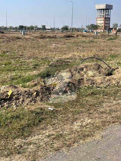 ڈی ایچ اے 9 ٹاؤن ۔ بلاک ڈی ڈی ایچ اے 9 ٹاؤن,ڈیفنس (ڈی ایچ اے),لاہور میں 8 مرلہ رہائشی پلاٹ 2.0 کروڑ میں برائے فروخت۔