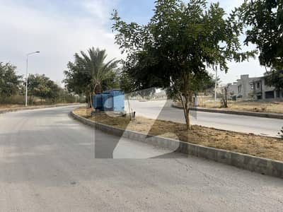 بحریہ ہیملیٹ بحریہ ٹاؤن فیز 8,بحریہ ٹاؤن راولپنڈی,راولپنڈی میں 2 کنال رہائشی پلاٹ 4.5 کروڑ میں برائے فروخت۔ بحریہ ہیملیٹ بحریہ ٹاؤن فیز 8,بحریہ ٹاؤن راولپنڈی,راولپنڈی میں 2 کنال رہائشی پلاٹ 4.5 کروڑ میں برائے فروخت۔