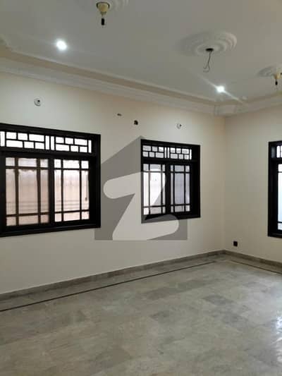 ابوالحسن اصفہا نی روڈ کراچی میں 4 کمروں کا 10 مرلہ مکان 1.4 لاکھ میں کرایہ پر دستیاب ہے۔