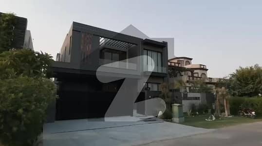 1 Kanal Brand New Modern Design Lavish House For Sale In DHA | For Discounted Price And Original Pictures Download The App "Signature Lands".