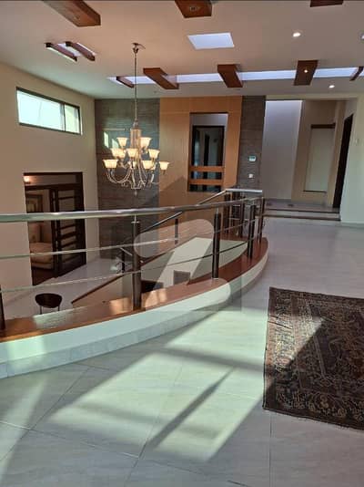 ڈی ایچ اے فیز 6 ڈی ایچ اے ڈیفینس,کراچی میں 6 کمروں کا 2 کنال مکان 33.5 کروڑ میں برائے فروخت۔