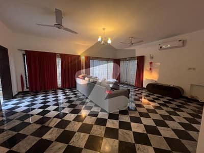 ای ۔ 7 اسلام آباد میں 4 کمروں کا 1 کنال مکان 14.55 لاکھ میں کرایہ پر دستیاب ہے۔