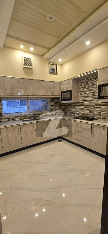 بحریہ ٹاؤن سیکٹر ای بحریہ ٹاؤن,لاہور میں 2 کمروں کا 10 مرلہ بالائی پورشن 85.0 ہزار میں کرایہ پر دستیاب ہے۔