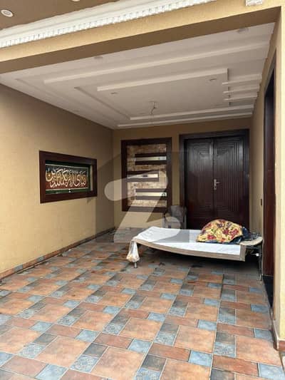 5 Marla brand new triple storey house available for rent it's available for Silent office