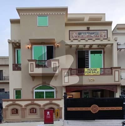 Brand new Heighted solid designer house