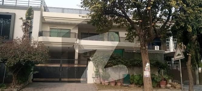 جی ۔ 9/1 جی ۔ 9,اسلام آباد میں 6 کمروں کا 14 مرلہ مکان 12.75 کروڑ میں برائے فروخت۔