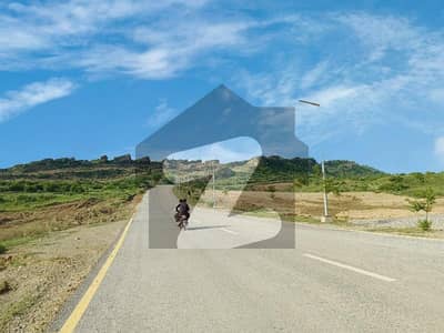 Park Face & Solid Land   Looking for Investment & Build Your House