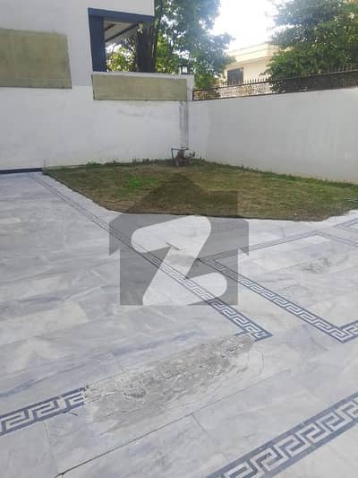 Beautiful House for Rent in f6