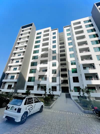 عسکری 10 - سیکٹر ایس عسکری 10,عسکری,لاہور میں 4 کمروں کا 12 مرلہ فلیٹ 5.05 کروڑ میں برائے فروخت۔