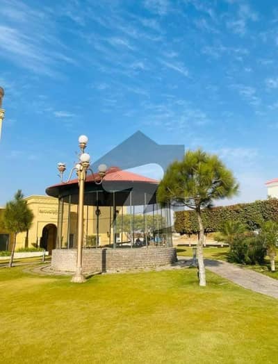 5 Marla Corner Plot Available For Sale