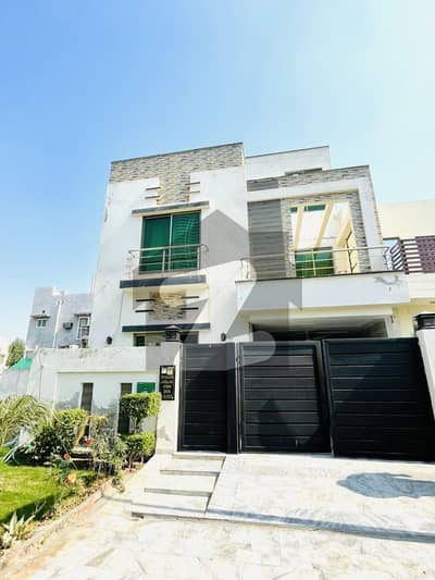 بحریہ آرچرڈ فیز 2 بحریہ آرچرڈ,لاہور میں 3 کمروں کا 5 مرلہ مکان 1.6 کروڑ میں برائے فروخت۔