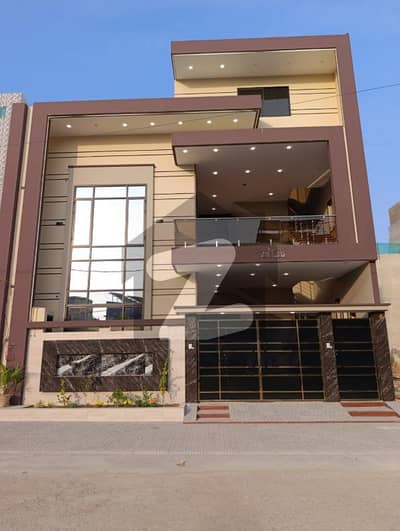 Beautiful House In Gulshan-E-Maymar