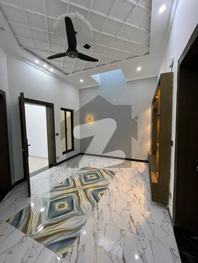 بحریہ ٹاؤن فیز 8 ۔ بلاک ایل بحریہ ٹاؤن فیز 8,بحریہ ٹاؤن راولپنڈی,راولپنڈی میں 3 کمروں کا 5 مرلہ مکان 1.56 کروڑ میں برائے فروخت۔