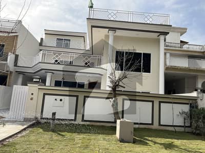 آئی ۔ 8 اسلام آباد میں 2 کمروں کا 12 مرلہ بالائی پورشن 1.65 لاکھ میں کرایہ پر دستیاب ہے۔