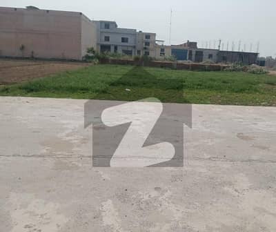 گجّومتہ لاہور میں 3 کنال صنعتی زمین 15.09 کروڑ میں برائے فروخت۔