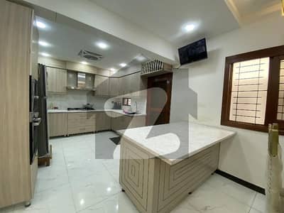 بہادر آباد گلشنِ اقبال ٹاؤن,کراچی میں 5 کمروں کا 10 مرلہ مکان 10.6 کروڑ میں برائے فروخت۔