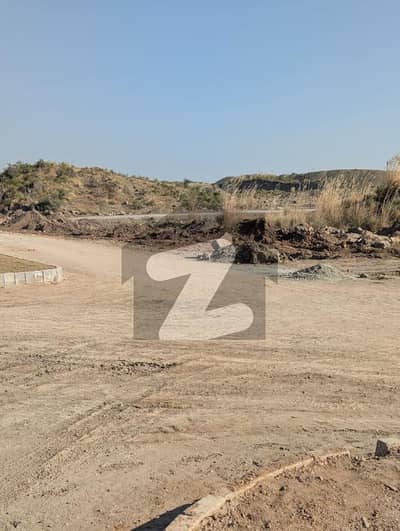 ڈی-13/3 ڈی ۔ 13,اسلام آباد میں 1 کنال رہائشی پلاٹ 2.4 کروڑ میں برائے فروخت۔