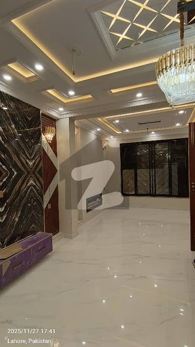 پارک ویو سٹی لاہور میں 2 کمروں کا 5 مرلہ بالائی پورشن 40.0 ہزار میں کرایہ پر دستیاب ہے۔