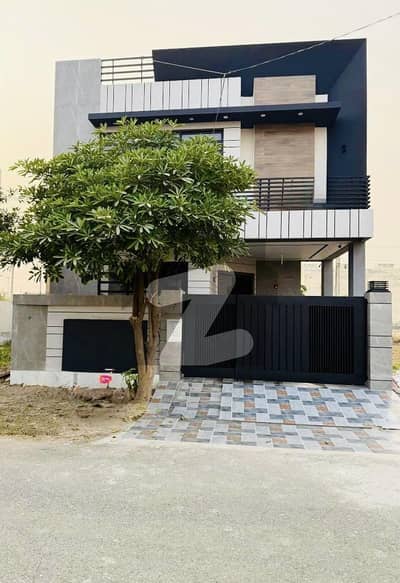 ڈی ایچ اے 11 رہبر فیز 2 ڈی ایچ اے 11 رہبر,لاہور میں 3 کمروں کا 5 مرلہ مکان 2.3 کروڑ میں برائے فروخت۔