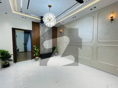 10 Marla House for Sale in Jasmine Block Bahria Town Lahore