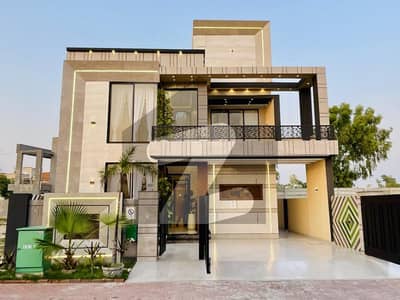 10 Marla House for Sale in Nargis/Hussain Block Bahria Town Lahore