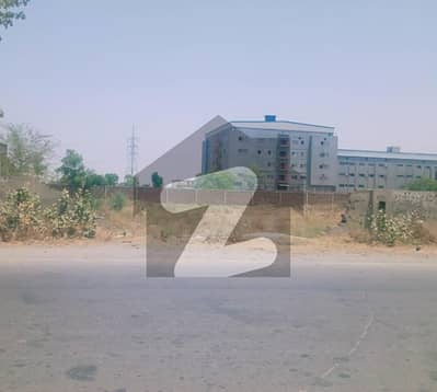 گجّومتہ لاہور میں 22 کنال صنعتی زمین 55.0 کروڑ میں برائے فروخت۔