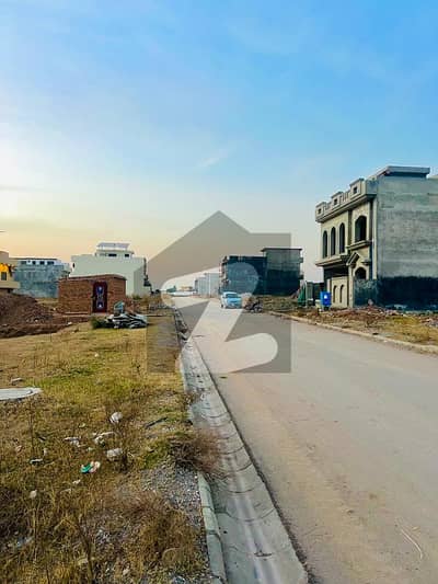 Prime 7 Marla Developed Plot in A Block Gulberg Residencia Ideal for Dream Home & Smart Investment