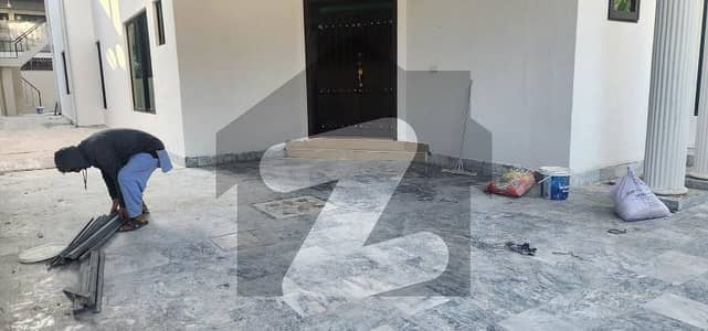 HOUSE FOR RENT IN F-7